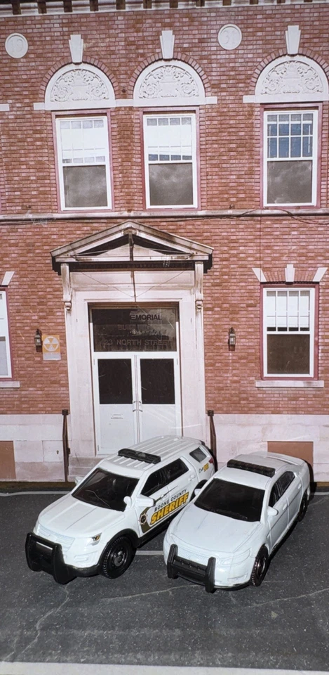 Lot Of 2 Matchbox Ford Interceptor SUV Boone County Sheriff & Unmarked Custom S - Image 2 of 4