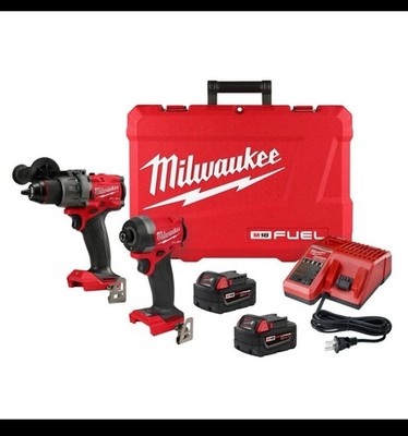 Milwaukee 3697-22 M18 FUEL 18V 2-Tool Combo Kit (Hammer Drill & Impact Driver)