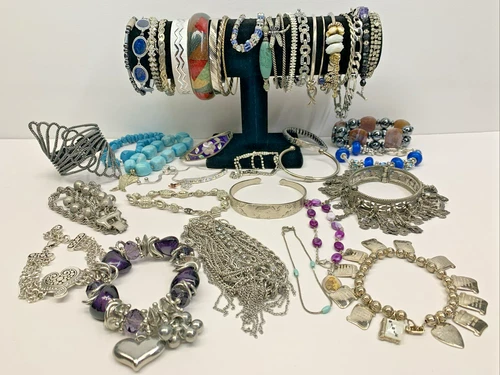 Bracelets Lot Of 40 Vintage To Now Silver Tone Variety Of Styles Costume Jewelry