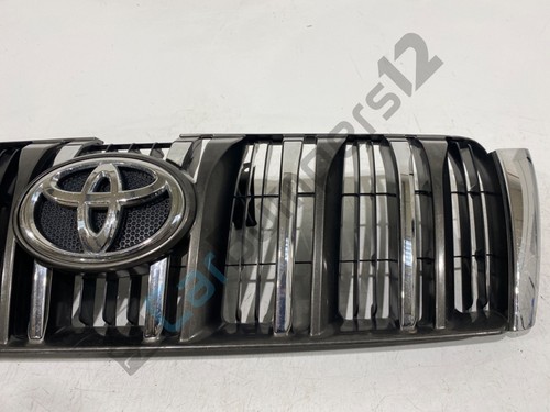 TOYOTA LANDCRUISER 2009-ON FRONT GRILLE 53114-60080 - Picture 3 of 11