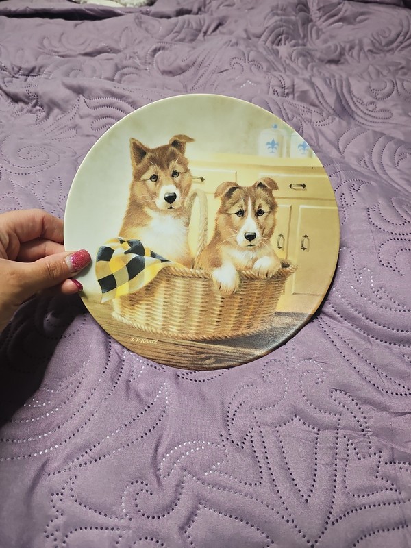 "Paws for a Picnic" COLLIE PUPS Collector Plate by LYNN KAATZ - 1993
