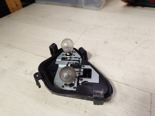 Original BMW F30 F80 Lampenträger Rückleuchte Rücklicht Rechts Fassung 7313044