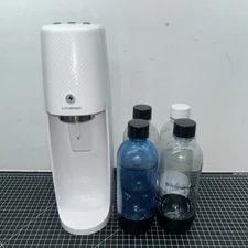 SodaStream One Touch White SOT-001  Sparkling Water Maker W/ Cord & 4 Bottles
