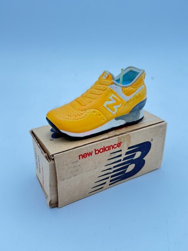 Mini velas deportivas New Balance de cerámica vintage - promoción Japón - Imagen 9 de 12