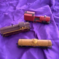 Train Pieces-Vintage Lot Of 3 Cars