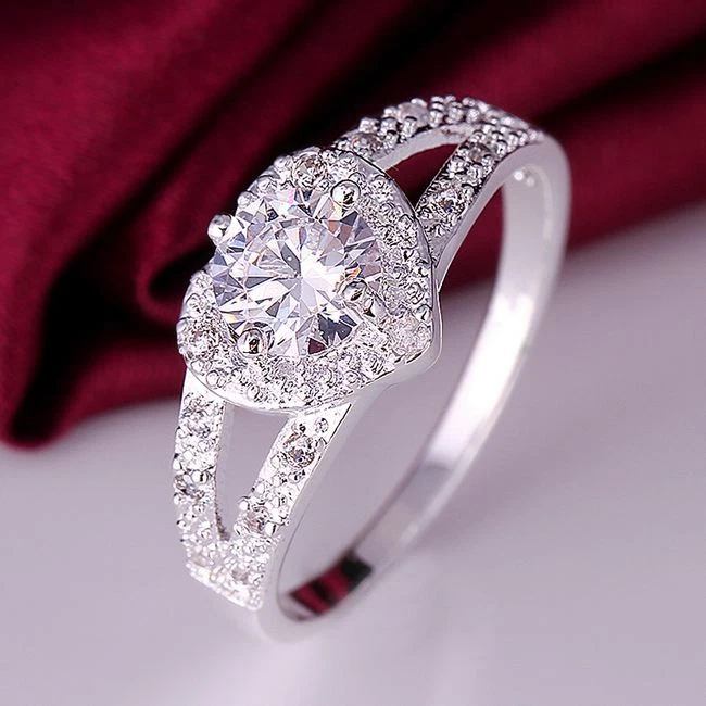 Fashion Women Jewelry Girls Gift Wedding Ring Diamond Silver Ring - China Silver  Ring and Diamond Ring price