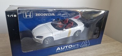 Selten 1/18 AUTOart S2000 Rechtslenker Modellauto, weiß