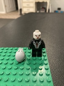 LEGO Skull Twin Minifigure 5973 5980 Space Police 3 Rare Alien