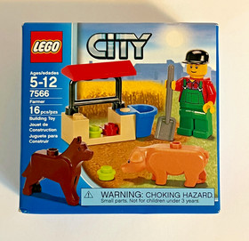 Lego 7566 City Farmer Mini Figures Building Toy BNIB Pig Dog Trough Shovel 16PCS