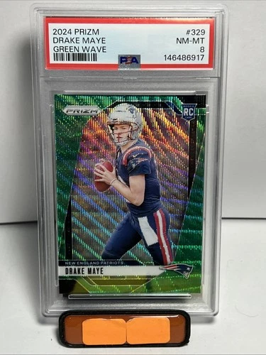 2024 Panini Prizm #329 Drake Maye RC Rookie Green Wave Prizm PSA 8 New England