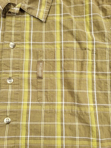 Columbia Shirt Men's Medium Green Short Sleeve Button Up Pocket Outdoor Casual - Picture 2 of 7