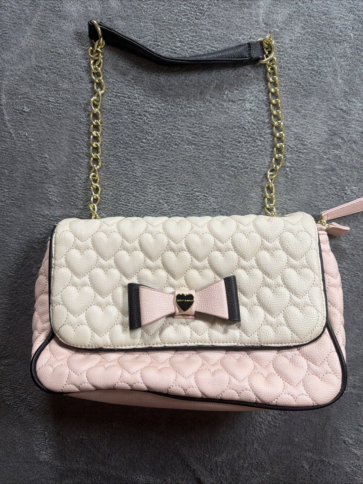 Betsey Johnson Be Mine cute quilted hearts purse handbag - pink white black gold