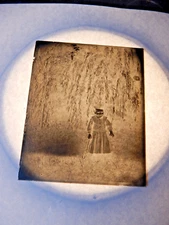 ANTIQUE PHOTOGRAH GLASS NEGATIVE CHILD(?)  5" x 4"