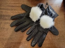 NWT Lord  Taylor Touch Screen Fur Pom Black Leather Gloves L/XL