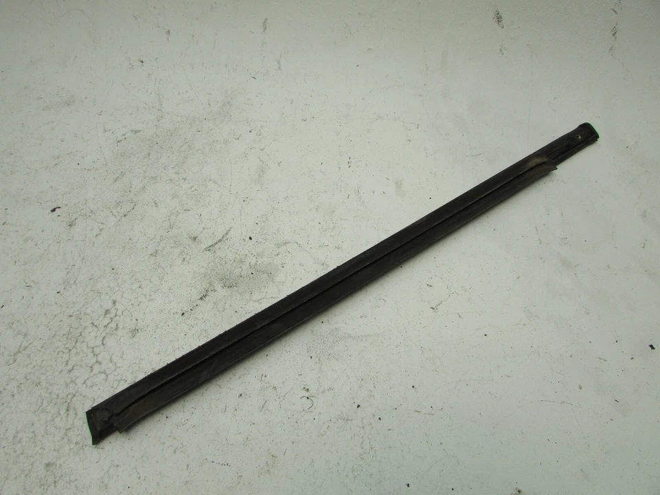 Cinturón tira climática RODEO 1998 2004 lado del pasajero puerta trasera moldura exterior Foto 2 de 4