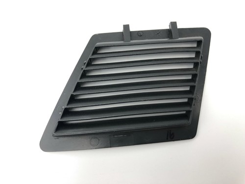 BMW Z4 E85 E86 2006-2009 LEFT PASSENGERS SIDE GRILLE REAR VENT COVER - Picture 2 of 3