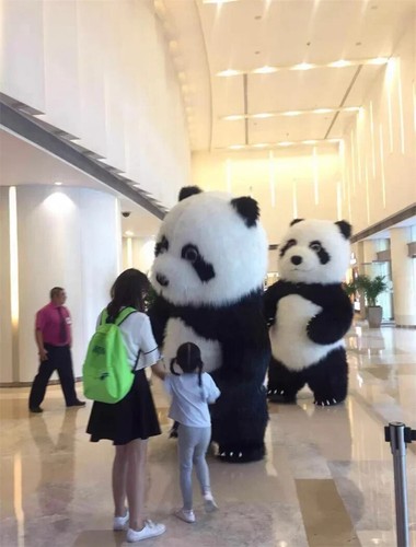 Hot 2m/2.6m Giant Inflatable Panda Costume Adult Suit for Animal Cosplay Outfit - Picture 10 of 19