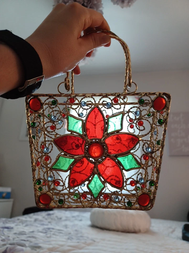 Stained Glass Poinsettia Metal Wire Beaded Basket Christmas Card Holder - Image 4 of 4