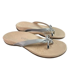 Vionic Bella Women’s Thong Sandals 7 Gray Patent Bow Flip Flops Orthotic Comfort