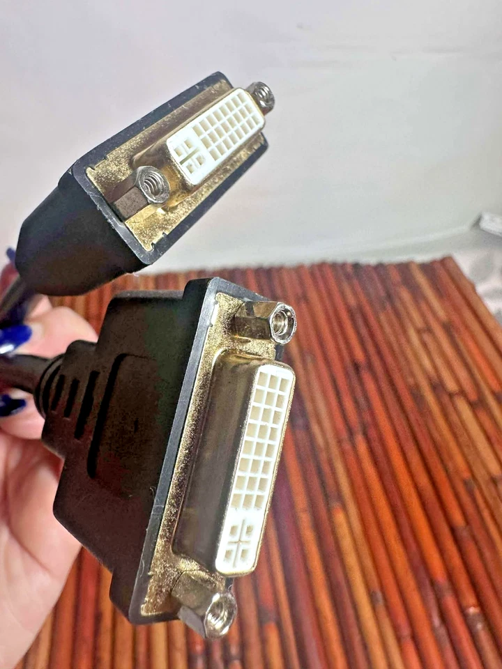 DVI-I to Dual VGA Splitter Cable Adapter – Monitor Display Converter – Pre-Owned - Image 4 of 4