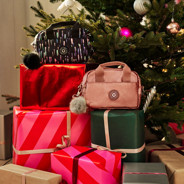 SHOP HOLIDAY GIFTING SHOP HOLIDAY GIFTING