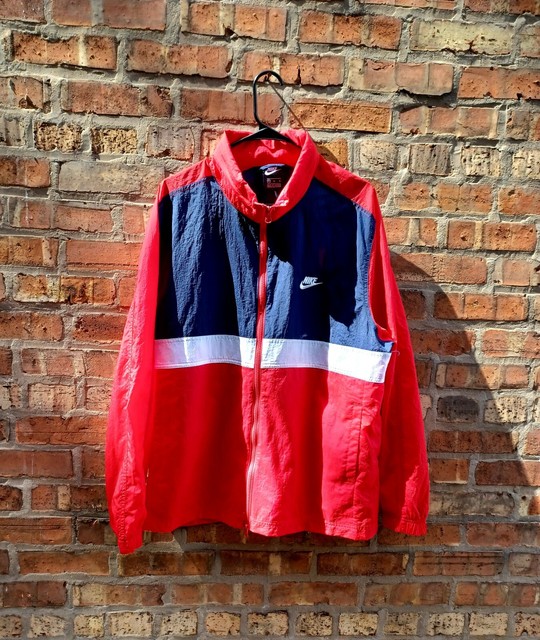 Nike Windrunner Jacket Size Medium 