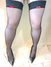 BLACK HOLDUP STOCKINGS SHEER 10D RED SATIN BOWS BURLESQUE THIGHHIGH LARGE RRP£10