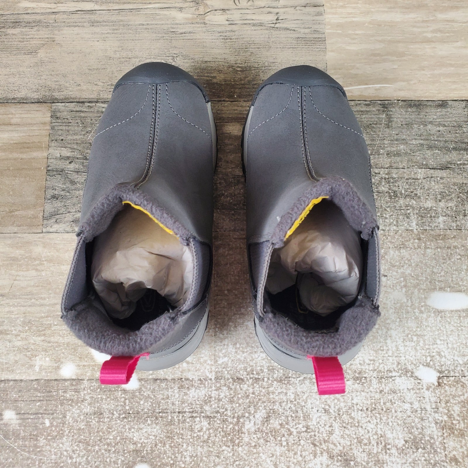 Stivali bambino Keen Kootenay III taglia 8 nero grigio impermeabili punta tonda nuovi senza scatola