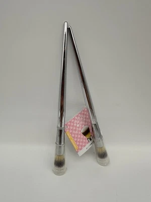 IT COSMETICS #203 Ulta Live Beauty Fully Blending Concealer Brush Brandnew-2Pcs - Image 1 of 4