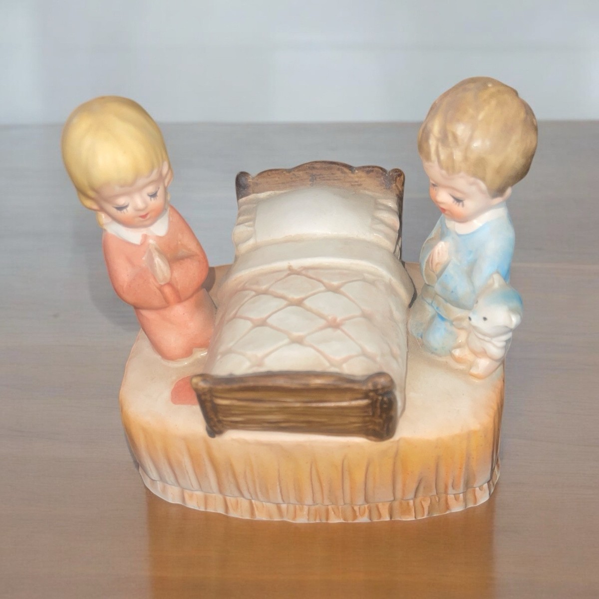 置物 prayers VINTAGE JAPAN CERAMIC *BEDSIDE PRAYERS* BOY & GIRL - PLAYS *OUR