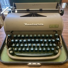 Remington Manual Portable Steel Vintage Typewriter with Case thumbnail