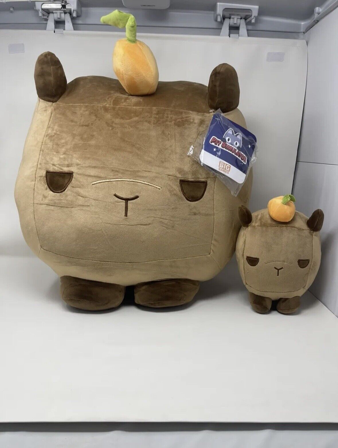 Titanic Capybara Plush With DLC CODE - Pet Simulator X - Big Games Roblox