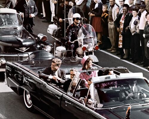 New Photo: Dallas Motorcade of John F. Kennedy Before Assassination - 6 Sizes! - Afbeelding 1 van 7