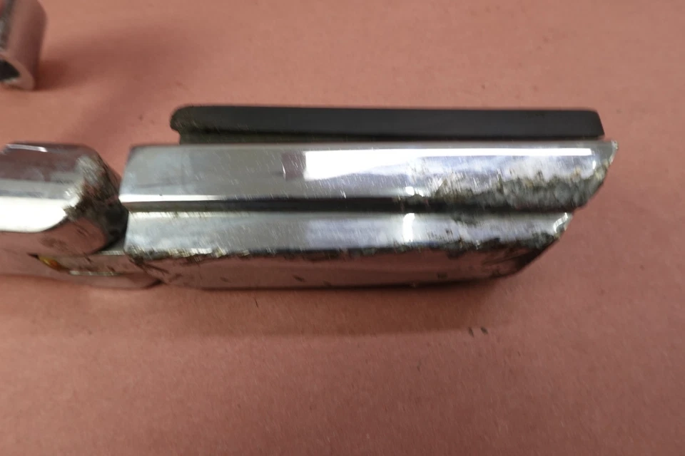 Clavija de pie Triumph America Highway 2006-2015 izquierda y derecha Foto 2 de 4