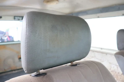 VW T4 siège avant gauche ou droite appuie-tête gris faux cuir - Photo 1/2