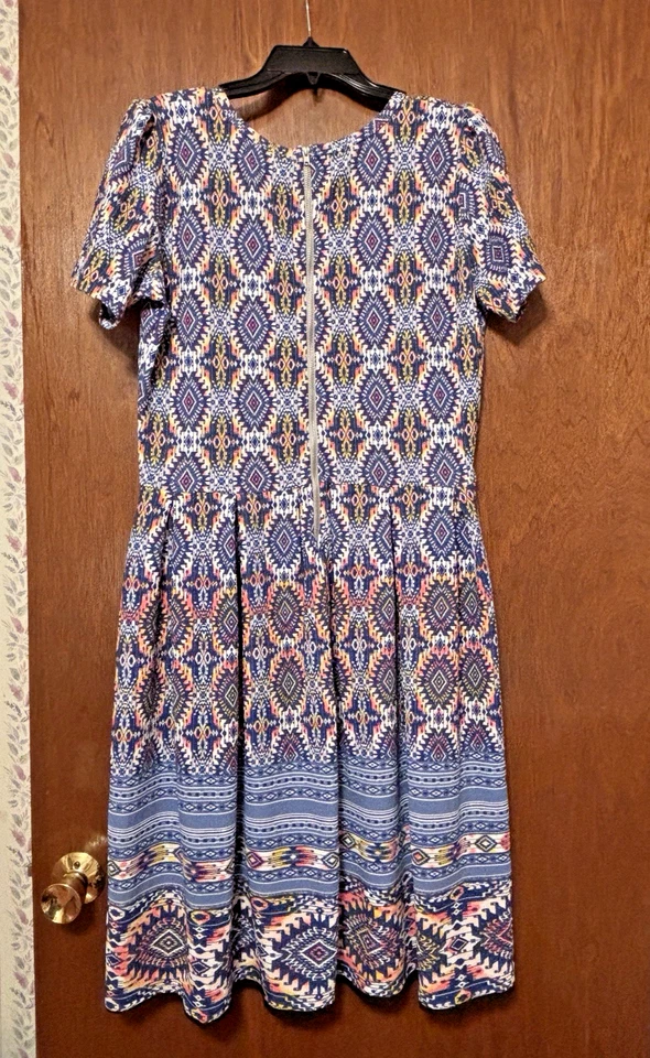 PRECIO REDUCIDO! LuLaRoe Mujer Amelia Talla XL Azul Estampado Azteca Western Boho Foto 2 de 3