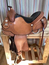 15” Fabtron Supreme Trail Saddle (Natural) - Wide - NEW