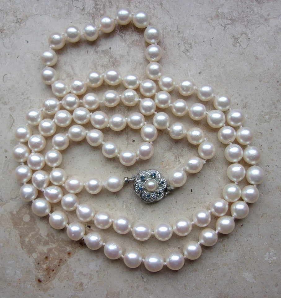 835 Silber Perlen Kette mit 8 mm Perlen 90 cm lang. Schließe mit Saphir? 79 gr. - Bild 2 von 4