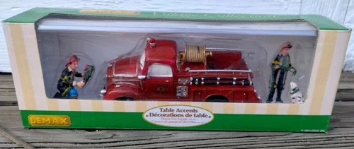1999 Retired Lemax 9134602 Festive Fire Engine