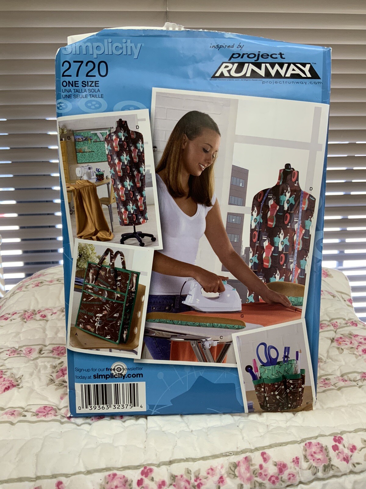 Simplicity Sewing Room Ironing Board Form Cover +Accessories UC Pattern 2720-image