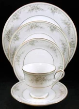 Noritake Meadowside 5 Piece Place Setting 4114