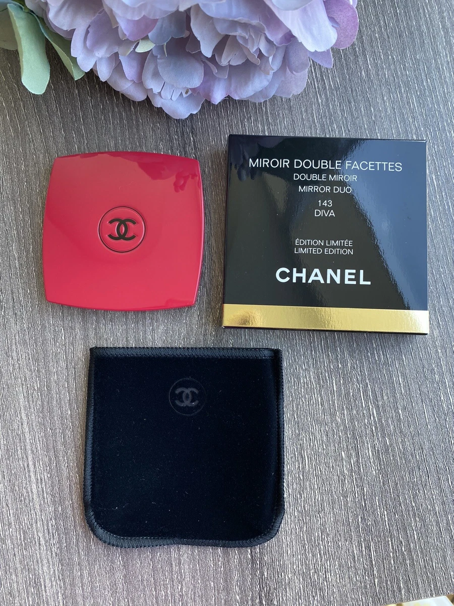 もらって嬉しい出産祝い CHANEL ミラー 143 DIVA ピンク 鏡 巾着付き