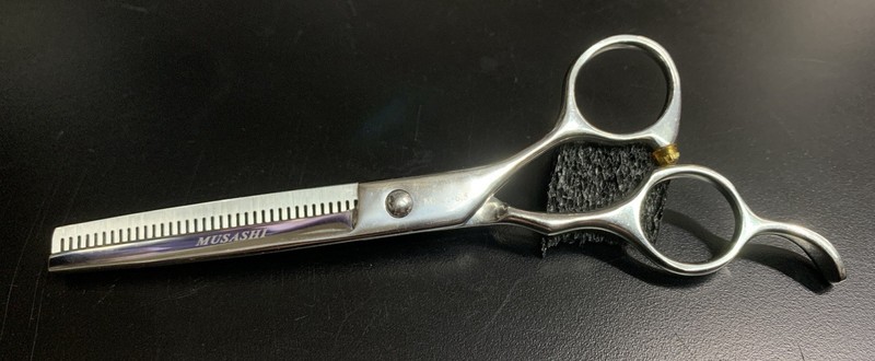 Musashi Japanese professional hair cutting scissors / shears