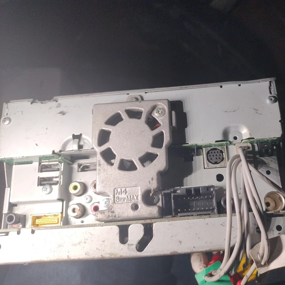 Pioneer AVH-4200NEX 7" Touchscreen DVD Receiver Multi Media USB AUX Bluetooth - Image 4 of 4