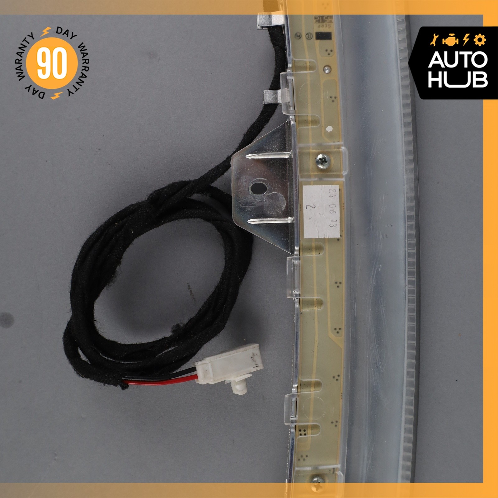 Maserati Quattroporte GTS 2014-2024 Center brake light