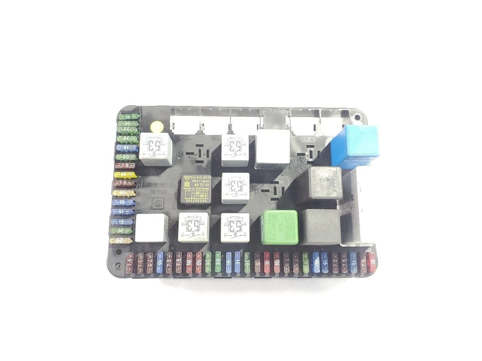 Porsche 968 1995 OEM distribuidor de energía caja de conexiones 94461011000 Foto 2 de 4