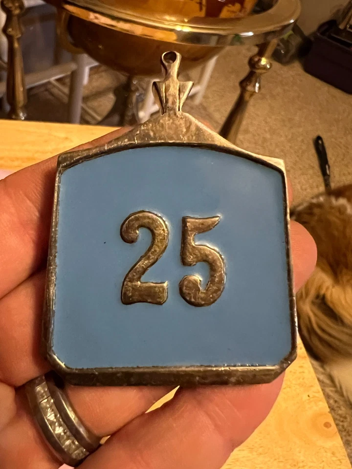 Vtg Packard Auto Bob and Sunny Turnquist Invitation Medallion #94 SUPER RARE - Image 2 of 4