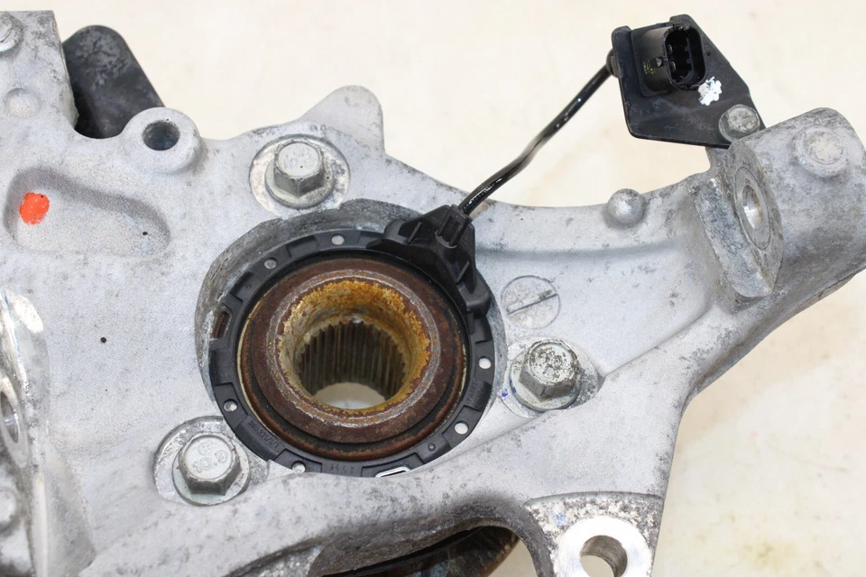 Nudillo/husillo trasero izquierdo Saturn Sky 2007-2010 OEM KL76 Foto 2 de 4