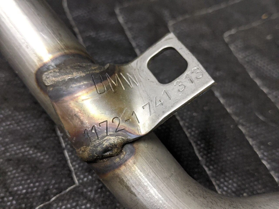 BMW E31/E38 7-Series 8-Series M73 V12 Emission Control Air Intake Tube Cylinders - Изображение 3 из 4