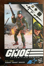 Hasbro G.I. Joe Classified Series Robert  Grunt  Graves Figure w Gun Helmet